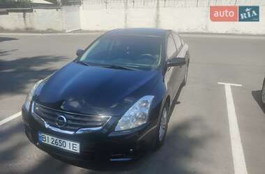 Седан Nissan Altima 2012 в Кременчуге