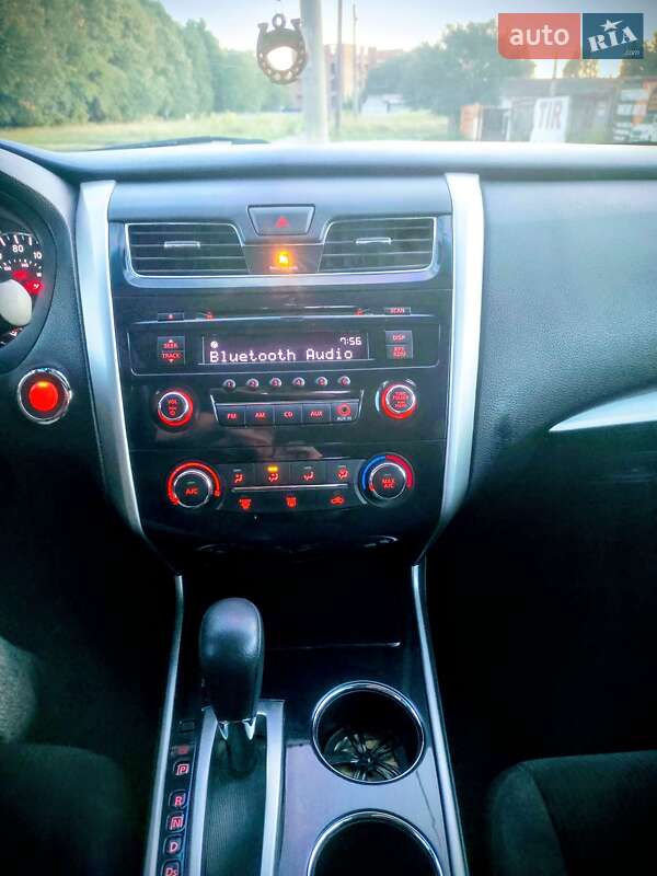 Седан Nissan Altima 2013 в Сумах