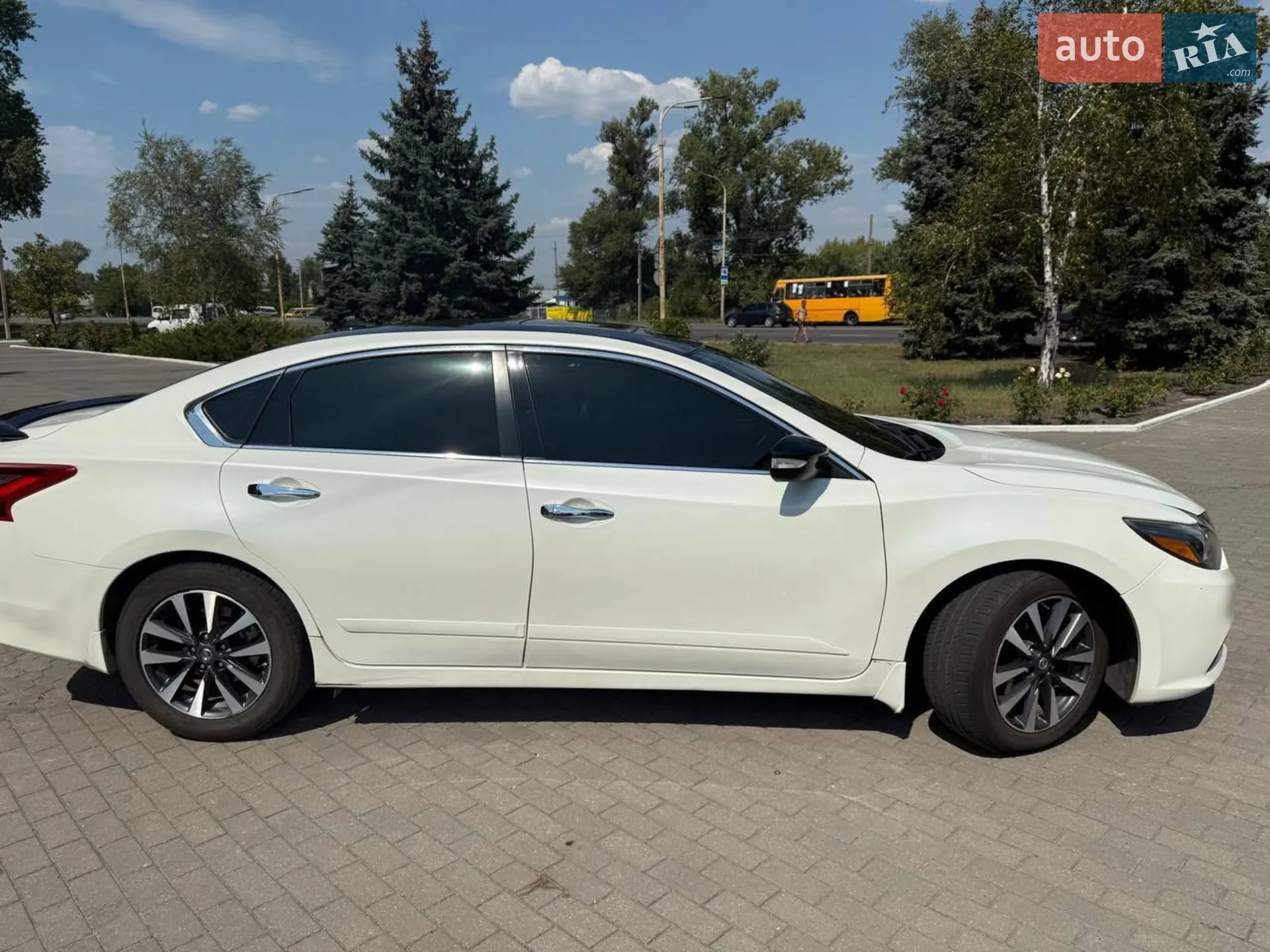 2016 Nissan Altima - мініатюра 4
