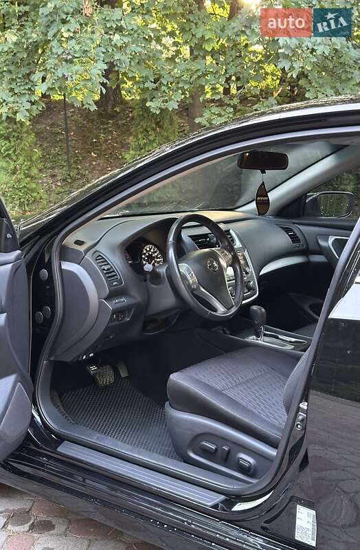 Седан Nissan Altima 2017 в Львові фото 28 Седан Nissan Altima 2017 в Львові