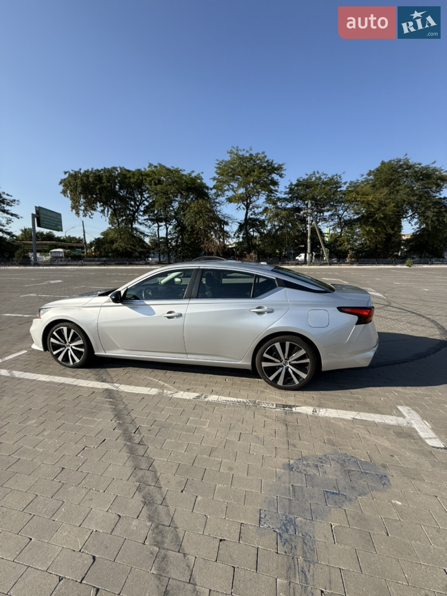 2019 Nissan Altima - мініатюра 10