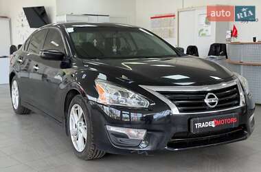 Седан Nissan Altima 2012 в Киеве