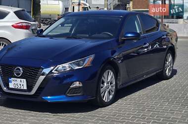 Седан Nissan Altima 2019 в Одессе