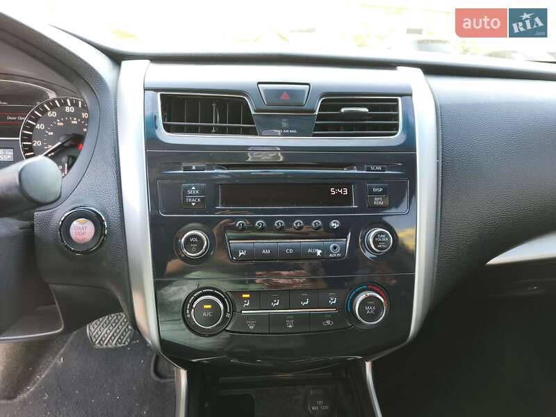 Седан Nissan Altima 2014 в Дніпрі