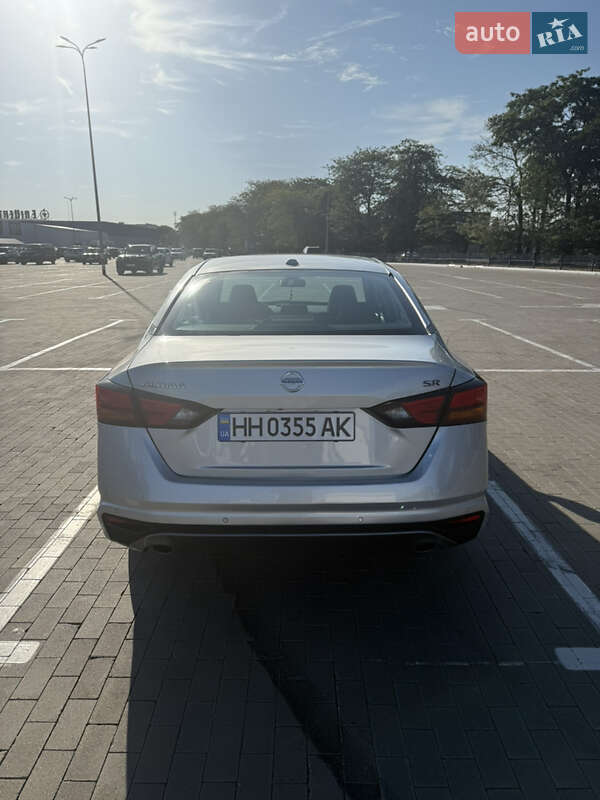 Седан Nissan Altima 2019 в Одесі