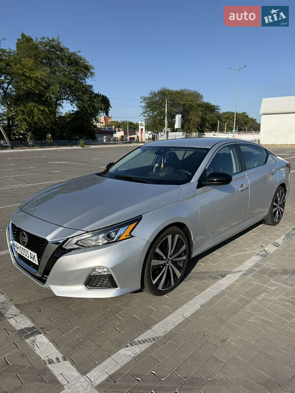 Седан Nissan Altima 2019 в Одесі
