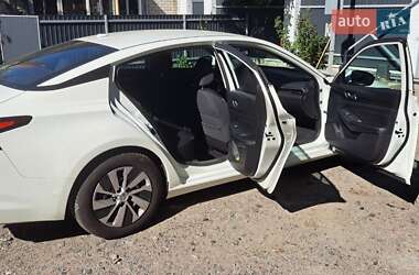 Седан Nissan Altima 2020 в 