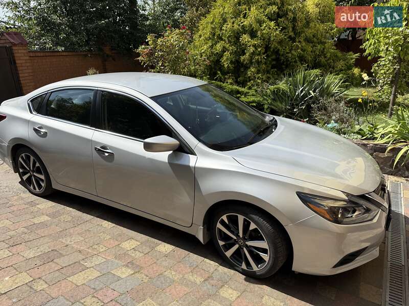Седан Nissan Altima 2017 в Львове фото 2 Седан Nissan Altima 2017 в Львове