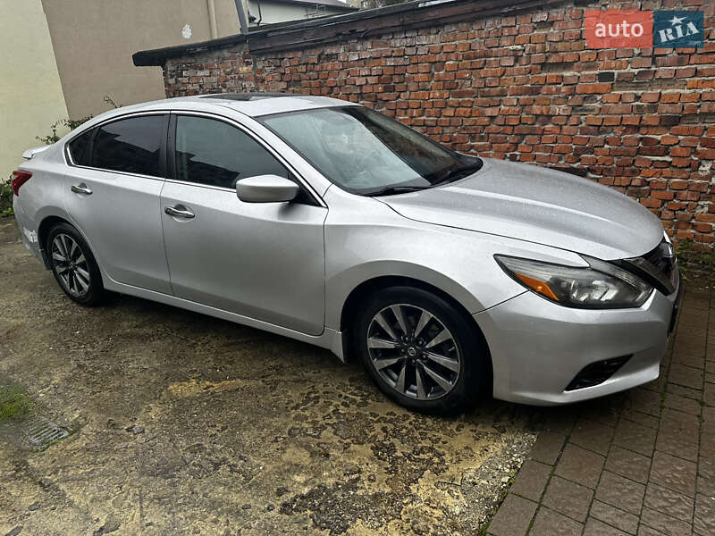 Седан Nissan Altima 2017 в Львові фото 3 Седан Nissan Altima 2017 в Львові