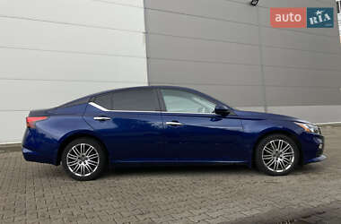 Седан Nissan Altima 2020 в Києві