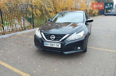 Седан Nissan Altima 2016 в Борисполе