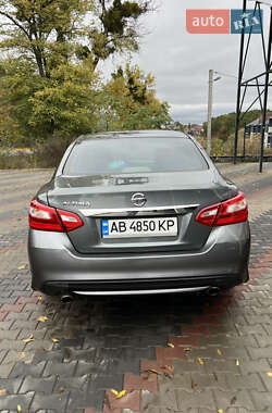 Седан Nissan Altima 2017 в 