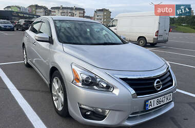 Седан Nissan Altima 2013 в 