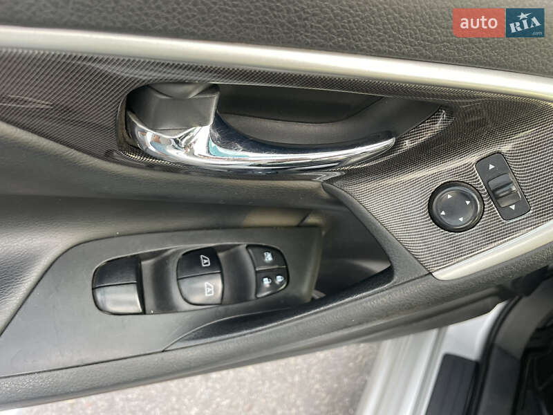 Седан Nissan Altima 2013 в Киеве