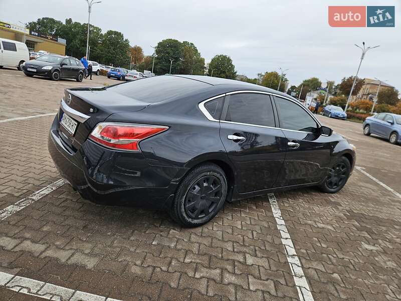 Седан Nissan Altima 2014 в Житомире фото 5 Седан Nissan Altima 2014 в Житомире