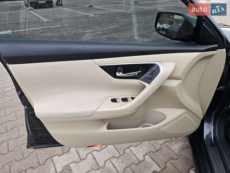 Седан Nissan Altima 2014 в Житомире фото 12 Седан Nissan Altima 2014 в Житомире