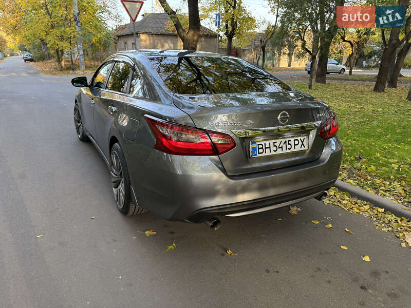 Седан Nissan Altima 2017 в Одесі