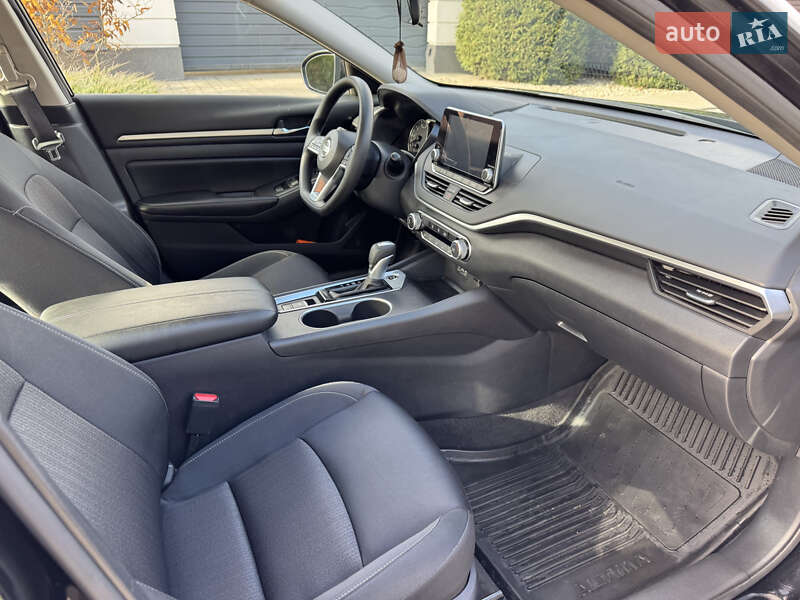 Седан Nissan Altima 2022 в Белой Церкви