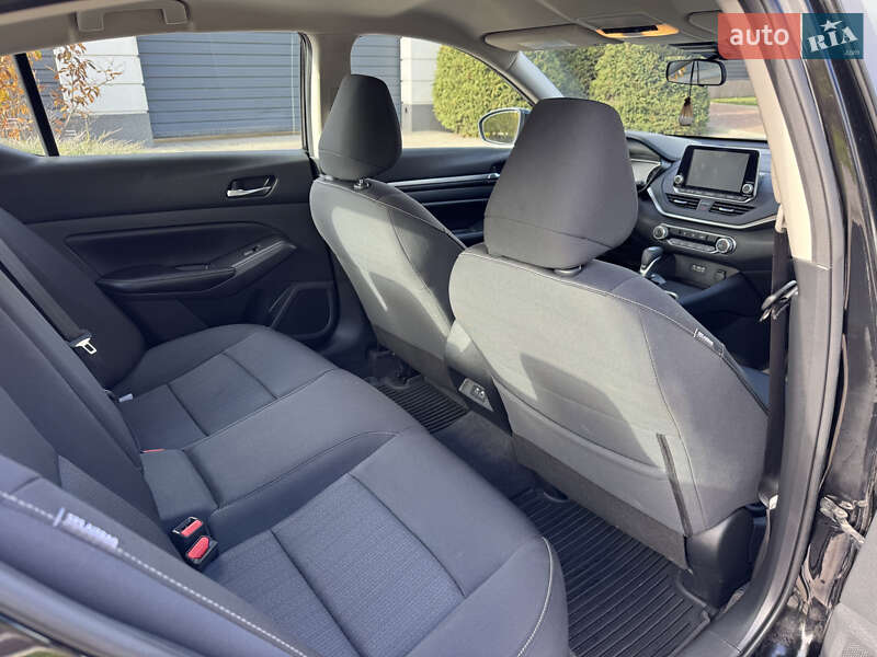 Седан Nissan Altima 2022 в Белой Церкви