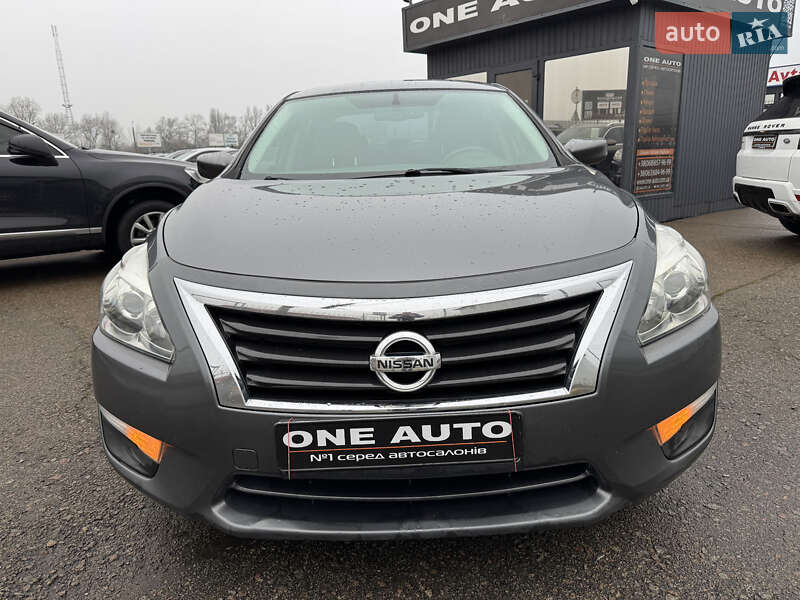 Седан Nissan Altima 2014 в Киеве