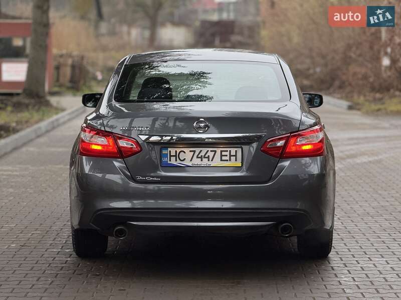 Седан Nissan Altima 2016 в Львове фото 8 Седан Nissan Altima 2016 в Львове