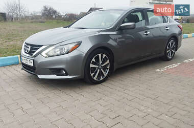Седан Nissan Altima 2016 в Одесі
