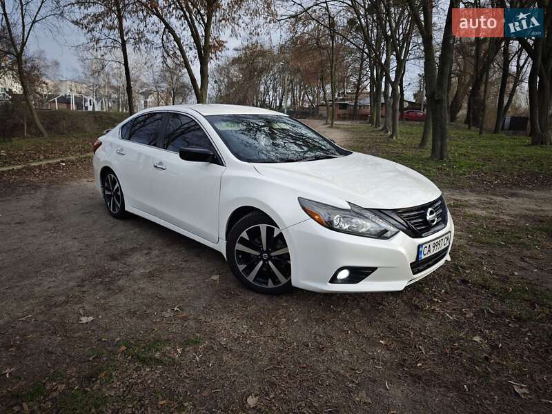 Nissan Altima 2017