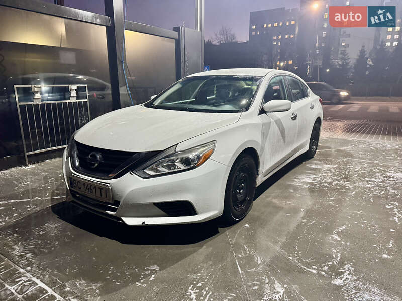 Nissan Altima 2016