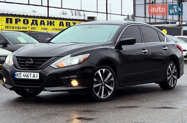 Седан Nissan Altima 2016 в Днепре