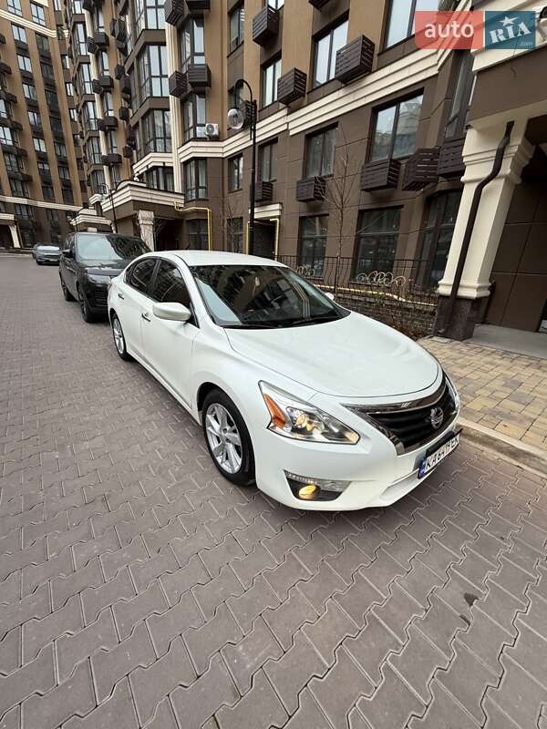 Nissan Altima 2015