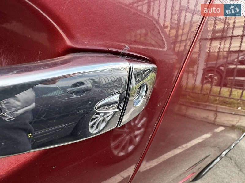 Седан Nissan Altima 2015 в Киеве