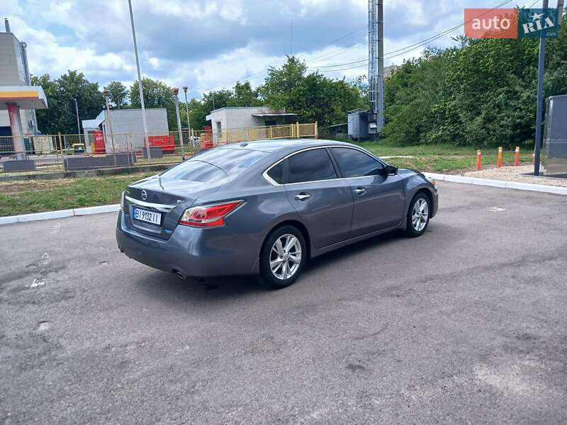 Седан Nissan Altima 2015 в Харкові