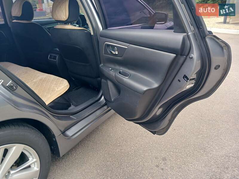 Седан Nissan Altima 2015 в Харкові