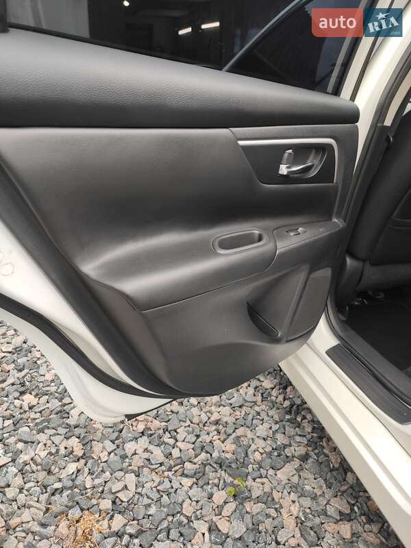 Седан Nissan Altima 2017 в Белой Церкви