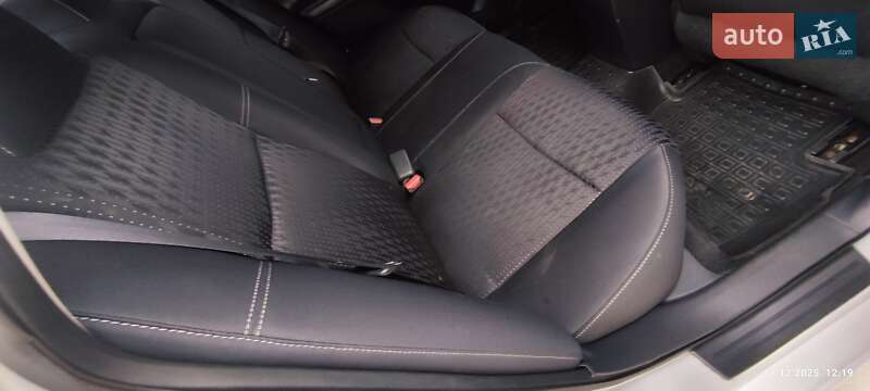 Седан Nissan Altima 2016 в Києві