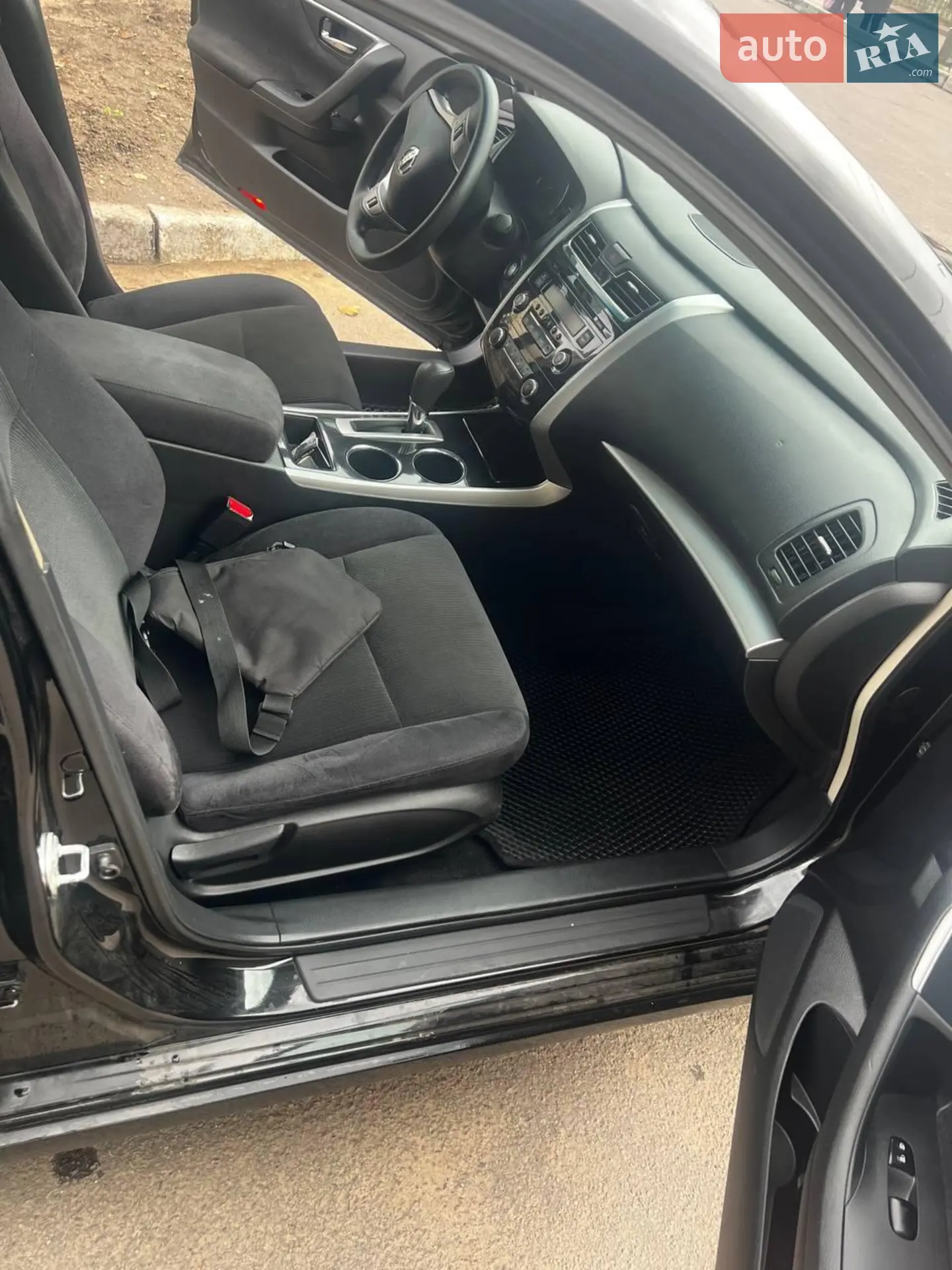 2012 Nissan Altima - мініатюра 13