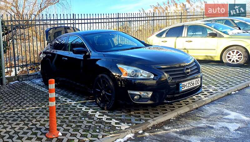Седан Nissan Altima 2014 в Вилково фото Седан Nissan Altima 2014 в Вилково