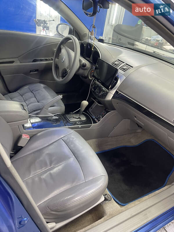 Седан Nissan Altima 2003 в Одессе