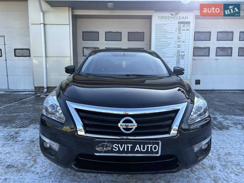 Седан Nissan Altima 2015 в Миколаєві
