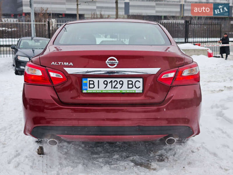 Седан Nissan Altima 2015 в Киеве фото 6 Седан Nissan Altima 2015 в Киеве