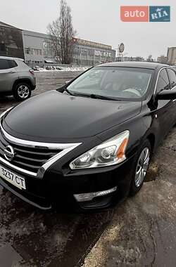 Седан Nissan Altima 2015 в Полтаве