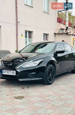 Седан Nissan Altima 2016 в Запорожье