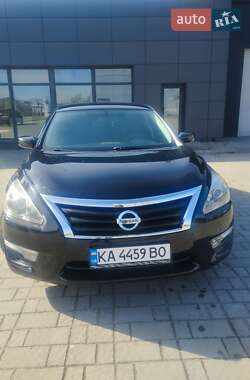 Седан Nissan Altima 2014 в Запоріжжі