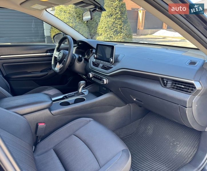 Седан Nissan Altima 2022 в Белой Церкви