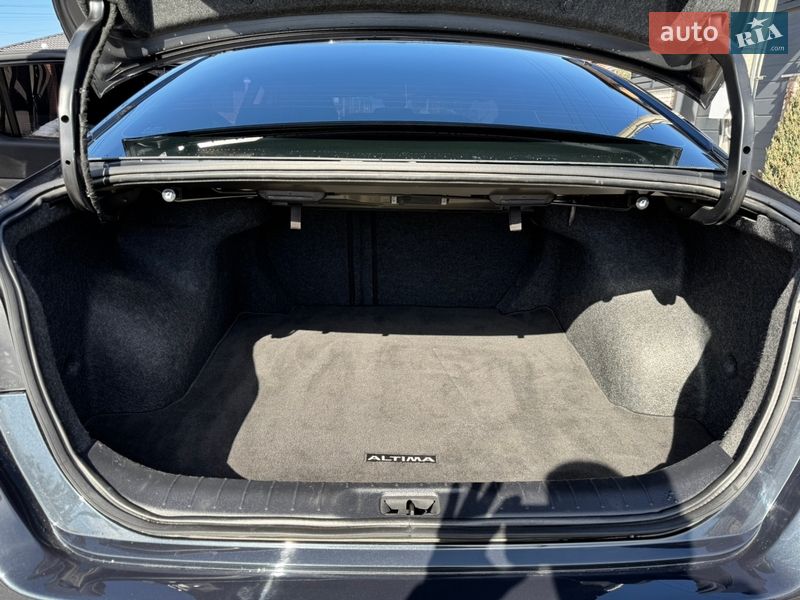 Седан Nissan Altima 2022 в Белой Церкви