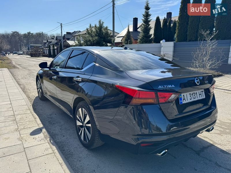 Седан Nissan Altima 2022 в Белой Церкви