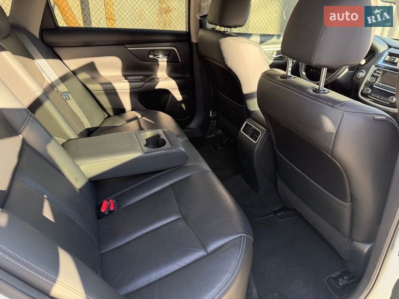 Седан Nissan Altima 2017 в Одессе