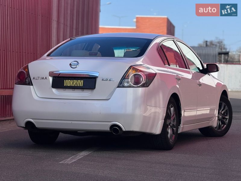 Седан Nissan Altima 2011 в Києві фото 21 Седан Nissan Altima 2011 в Києві