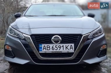 Седан Nissan Altima 2018 в Бершади