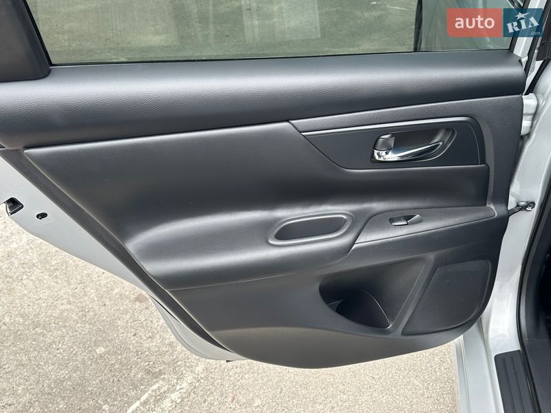 Седан Nissan Altima 2017 в Харькове фото 18 Седан Nissan Altima 2017 в Харькове